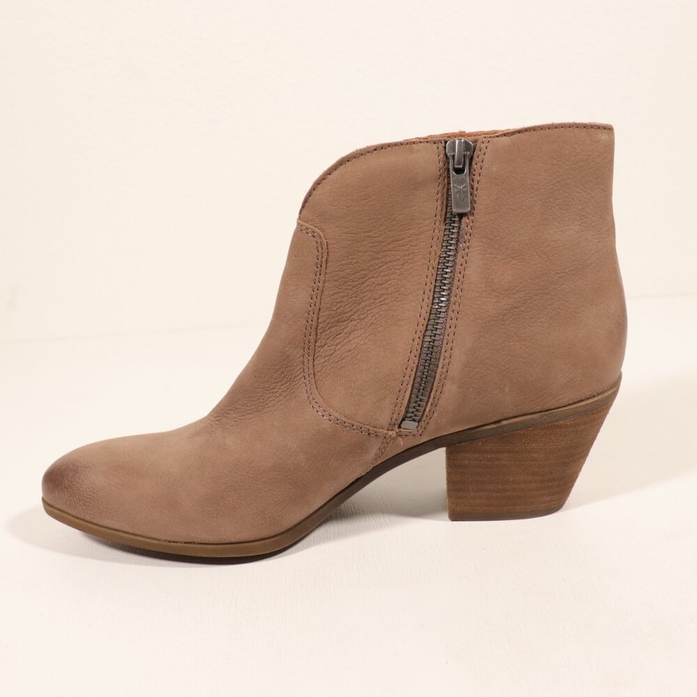 NWOT Frye Jennifer Booties Size 10 in Grey Brown Shade - Picture 9 of 11